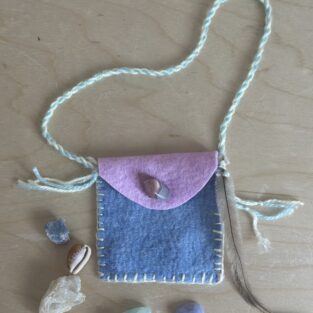 School Holiday Workshop<br>Blanket Stitch Treasure Bag with Corina Muir